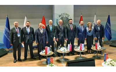 Mustafa Yaman, Medipol Üniversitesi'nde 6G Konferansında Panelist Olarak Yer Aldı